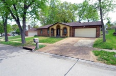 4452 Gemini Dr, Saint Louis, MO 63128 | Trulia