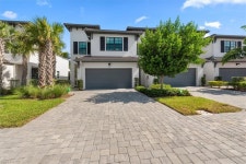 7546 Rockefeller DR, Naples, FL 34119 | MLS# 225065250 | Trulia