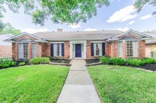 5826 Rutherglenn Dr, Houston, TX 77096 | MLS# 95015370 | Trulia