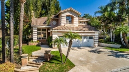 7551 E Hollow Oak Rd, Anaheim, CA 92808 | Trulia 7551 E  Hollow Oak Rd, Anaheim, CA 92808 | Trulia