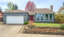 2872 Spring Hills Dr, Medford, OR 97504 | MLS# 220199416 | Trulia