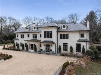 30 Wood Acres Road, Glen Head, NY 11545 | MLS# 953633 - Trulia | Trulia