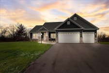 4838 Cascade Ct, Racine, WI 53405 | MLS# 1822197 | Trulia