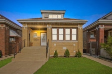 5829 S Albany Ave, Chicago, IL 60629 | MLS# 11194449 | Trulia