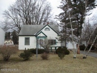 11 Saratoga Drive, Glenville, NY 12302 - See Est. Value, Schools & More