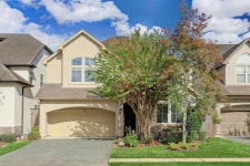 7618 Bobbitt Ln, Houston, TX 77055 | MLS# 82324837 | Trulia