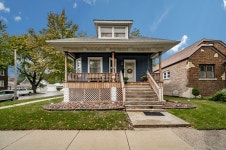 6447 Sinclair Ave, Berwyn, IL 60402 - See Est. Value, Schools & More