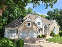 5527 N Oakdale Pl, Parkville, MO 64152 | MLS# 2565816 | Trulia 5527 N  Oakdale Pl, Parkville, MO 64152 | MLS# 2565816 | Trulia