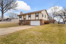 2633 SE Eveningtide Way, Topeka, KS 66605 | MLS# 227414 | Trulia