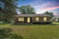 2466 Kathleen Dr, Monroe, MI 48162 | MLS# 20251010224 | Trulia