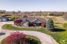 5865 Little Pond Cir, Wamego, KS 66547 | MLS# 20250956 | Trulia