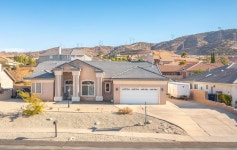 6814 Granada Dr, Palmdale, CA 93551 | MLS# 21008155 | Trulia