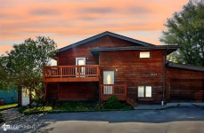 4085 Calhoun St, Homer, AK 99603 | MLS# 25-7029 | Trulia