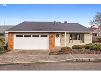 1920 NE 148th Pl, Portland, OR 97230 | MLS# 24302518 | Trulia