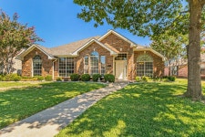 6916 Foxglove Trl, Sachse, TX 75048 | MLS# 20163621 | Trulia