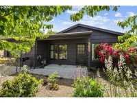 5716 SE Flavel St, Portland, OR 97206 | MLS# 24232857 | Trulia