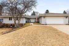 5746 Berwick Pl, Rockford, IL 61107 | MLS# 202500945 | Trulia