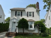35 Cambridge Ave, Garden City, NY 11530 - See Est. Value, Schools & More