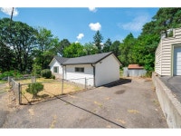 7333 SW Pine St, Portland, OR 97223 | Trulia
