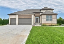 6039 Apache Dr, Shawnee, KS 66226 | MLS# 2555814 | Trulia