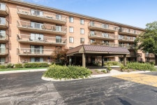 6443 Clarendon Hills Rd #300, Willowbrook, IL 60527 | Trulia