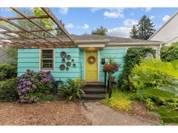 6652 NE Sumner St, Portland, OR 97218 - See Est. Value, Schools & More