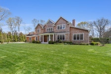 94 Griffing Ave, Westhampton Beach, NY 11978 - See Est. Value, Schools & More