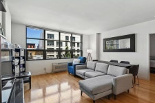 5-09 48th Ave #3R, Long Island City, NY 11101 | Trulia