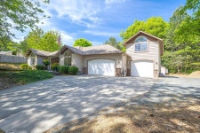 1543 NW B St, Grants Pass, OR 97526 | MLS# 220201537 | Trulia