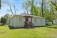 2703 Cave Ave NW, Huntsville, AL 35810 | MLS# 21887368 | Trulia