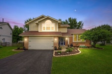 167 Forestview Ct, Aurora, IL 60502 | MLS# 12421745 | Trulia