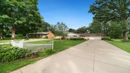 6471 Myrtle Ln, Rockford, IL 61108 | MLS# 202504205 | Trulia