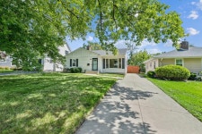 5917 Wooddale Ave, Edina, MN 55424 | MLS# 6641377 | Trulia