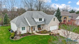 5933 Summer Place Dr, Sylvania, OH 43560 - See Est. Value, Schools & More