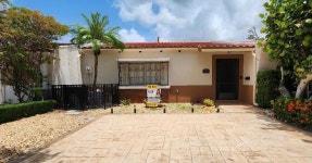 7258 Jacaranda Ln, Miami Lakes, FL 33014 - See Est. Value, Schools & More