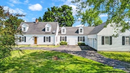 420 W Nippersink Rd, Round Lake, IL 60073 | Trulia 420 W  Nippersink Rd, Round Lake, IL 60073 | Trulia