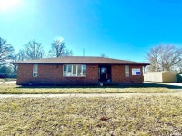 319 E 7th St, Centralia, IL 62801 | MLS# EB459036 | Trulia 319 E  7th St, Centralia, IL 62801 | MLS# EB459036 | Trulia
