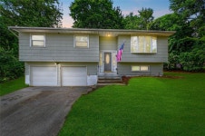 4 Fern Lane, Poughkeepsie, NY 12601 | MLS# 897002 | Trulia