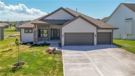 5854 McCormick Dr, Shawnee, KS 66226 | MLS# 2550371 | Trulia