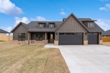 5672 Tadpole Dr, Elgin, OK 73538 | MLS# 167546 | Trulia