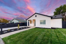 2328 E Stadium Dr, Stockton, CA 95205 | MLS# 221109012 | Trulia