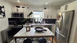 4713 NW 7th St #2051, Miami, FL 33126 | MLS# A11951098 - Trulia | Trulia