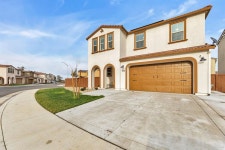 7329 Ganache Way, Sacramento, CA 95829 | MLS# 223003757 | Trulia