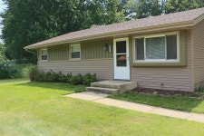 6735 Country Ln, Rockford, IL 61109 | MLS# 202504655 | Trulia