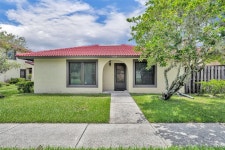 557 Hunter Cir, Kissimmee, FL 34758 | MLS# O6320484 | Trulia