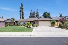 6912 Weldon Ave, Bakersfield, CA 93308 | MLS# 202109511 | Trulia
