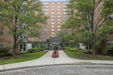 4970 N Marine Dr #521, Chicago, IL 60640 | MLS# 11158175 | Trulia