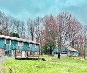 2844 Middle Road, Sidney, ME 04330 | Trulia