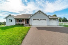 S8130 Golf View Drive, Eau Claire, WI 54701 - See Est. Value, Schools & More