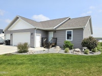 6921 Majestic Pl, Bismarck, ND 58504 | MLS# 4020178 | Trulia
